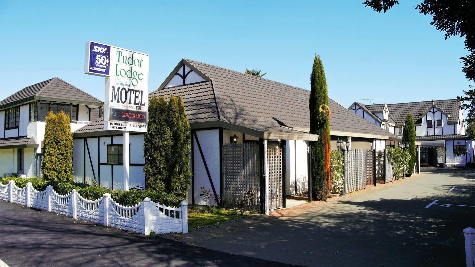 Tudor Lodge Motel Nelson Zewnętrze zdjęcie